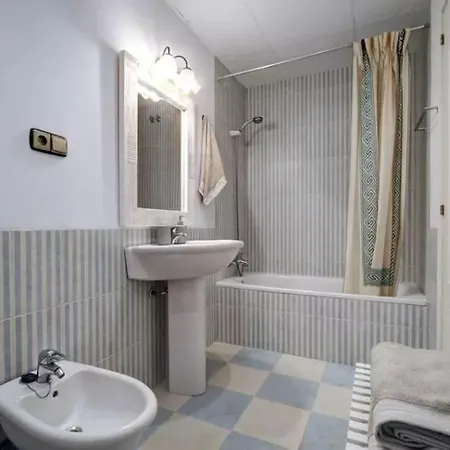 Apartment Stunning Penthouse In Golden Mile Marbella