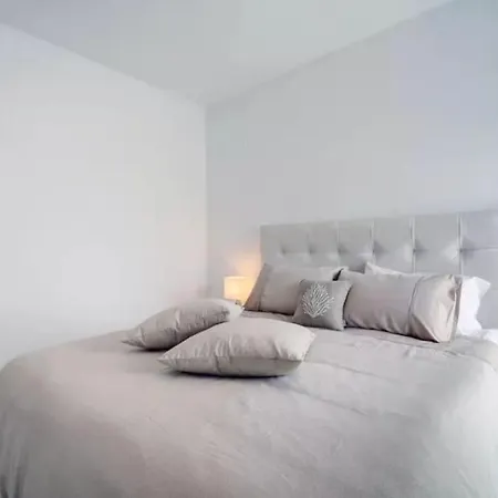 Stunning Penthouse In Golden Mile Apartment Marbella