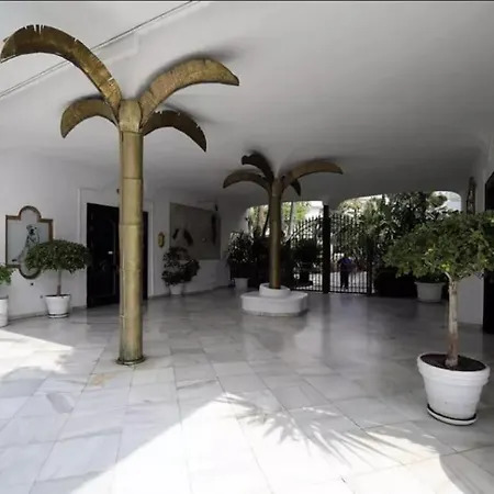 Stunning Penthouse In Golden Mile Appartement